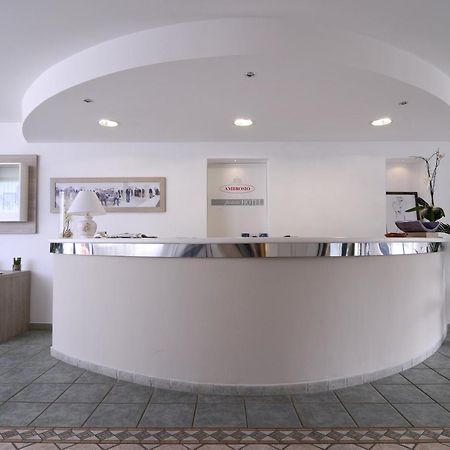 Hotel Ambrosio La Corte Olbia Exteriör bild