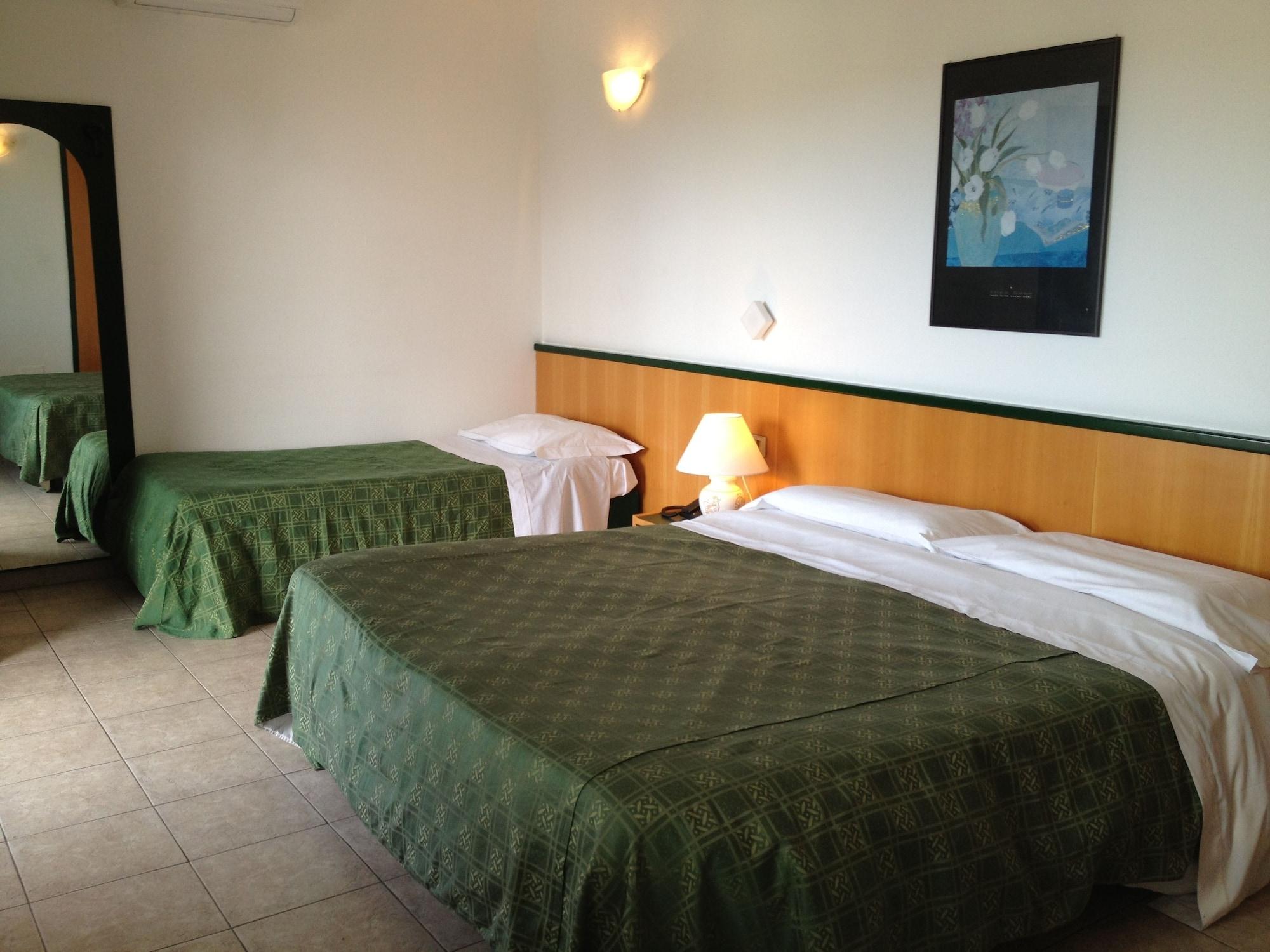 Hotel Ambrosio La Corte Olbia Exteriör bild