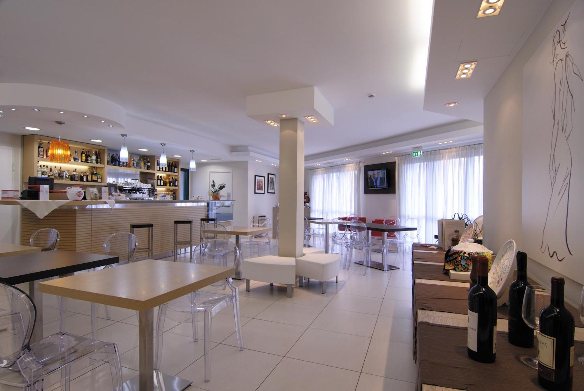 Hotel Ambrosio La Corte Olbia Exteriör bild