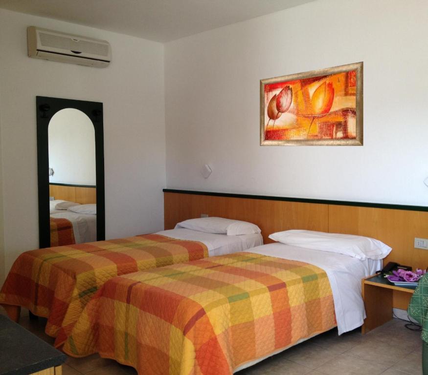 Hotel Ambrosio La Corte Olbia Rum bild