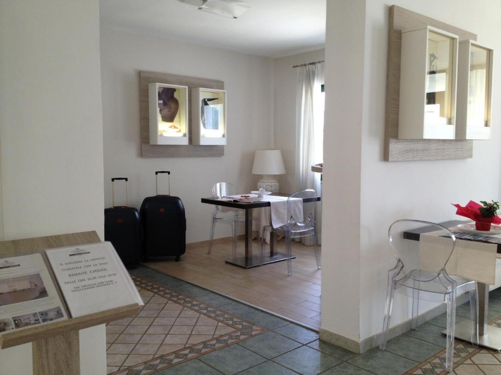 Hotel Ambrosio La Corte Olbia Exteriör bild